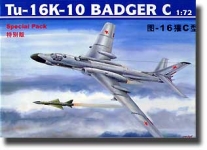 TRUMPETER 01613 TU 16 K 10 BADGER C 1:72