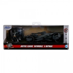 JADA 31706 1:32 2017 JUSTICE LEAGUE BATIMOVIL W BATMAN