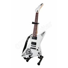 AXE 48270 JAMES HETFIELD METALLICA PAPA HET MINI GUITAR