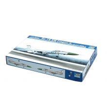 TRUMPETER 01625 1:72 SU 15 UM FLAGON G