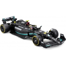 BURAGO 28037 1:24 HAMILTON RACE MERCEDES AMG W14 2023 CON PILOTO INCLUIDO 44