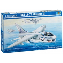 TRUMPETER 02231 1:32 A 7 E CORSAIR II